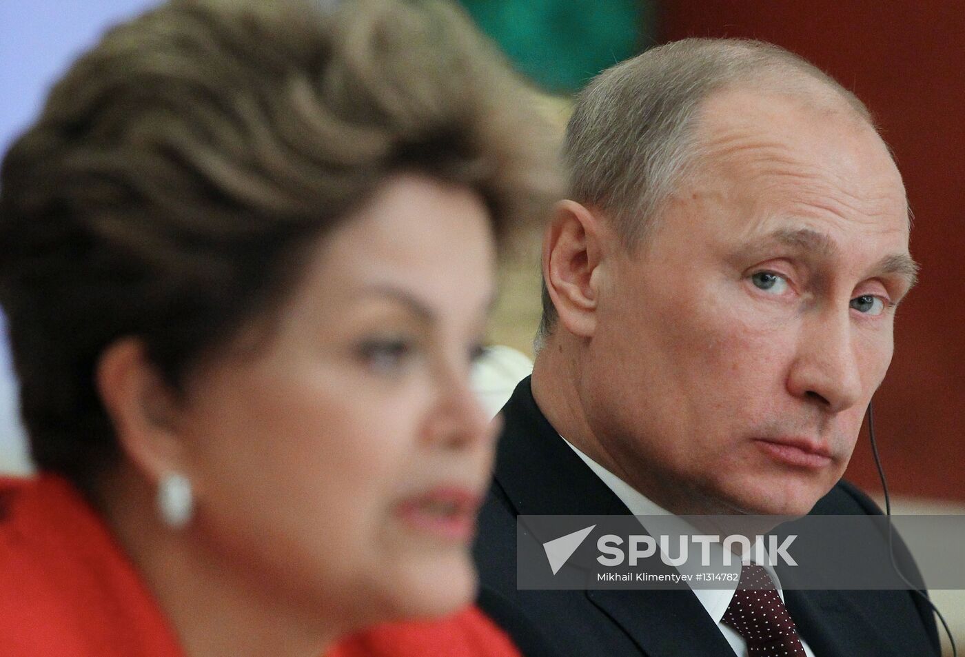 Vladimir Putin and Dilma Rousseff meet in Moscow