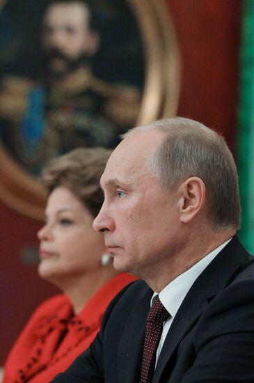 Vladimir Putin and Dilma Rousseff meet in Moscow