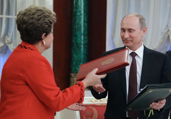 Vladimir Putin and Dilma Rousseff meet in Moscow