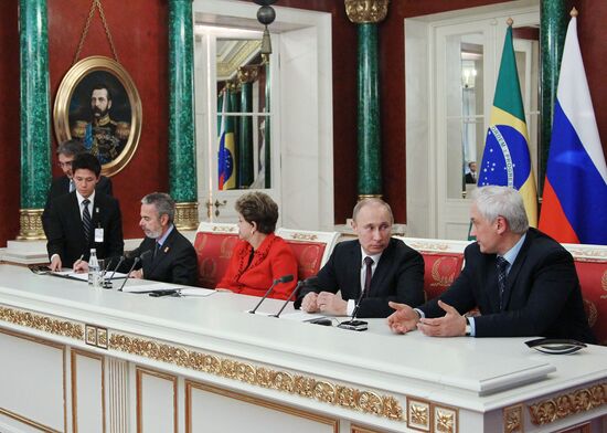 Vladimir Putin and Dilma Rousseff meet in Moscow