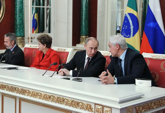 Vladimir Putin and Dilma Rousseff meet in Moscow