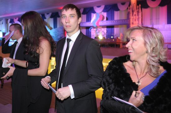 Moscow hosts Russian Olympians Ball 2012