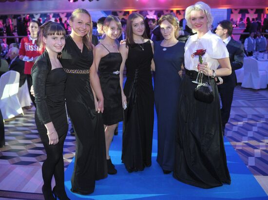 Moscow hosts Russian Olympians Ball 2012