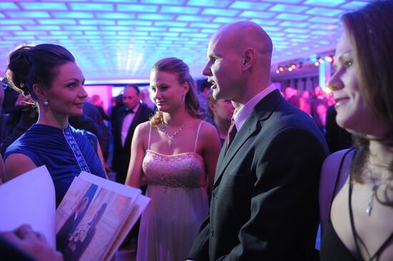 Moscow hosts Russian Olympians Ball 2012