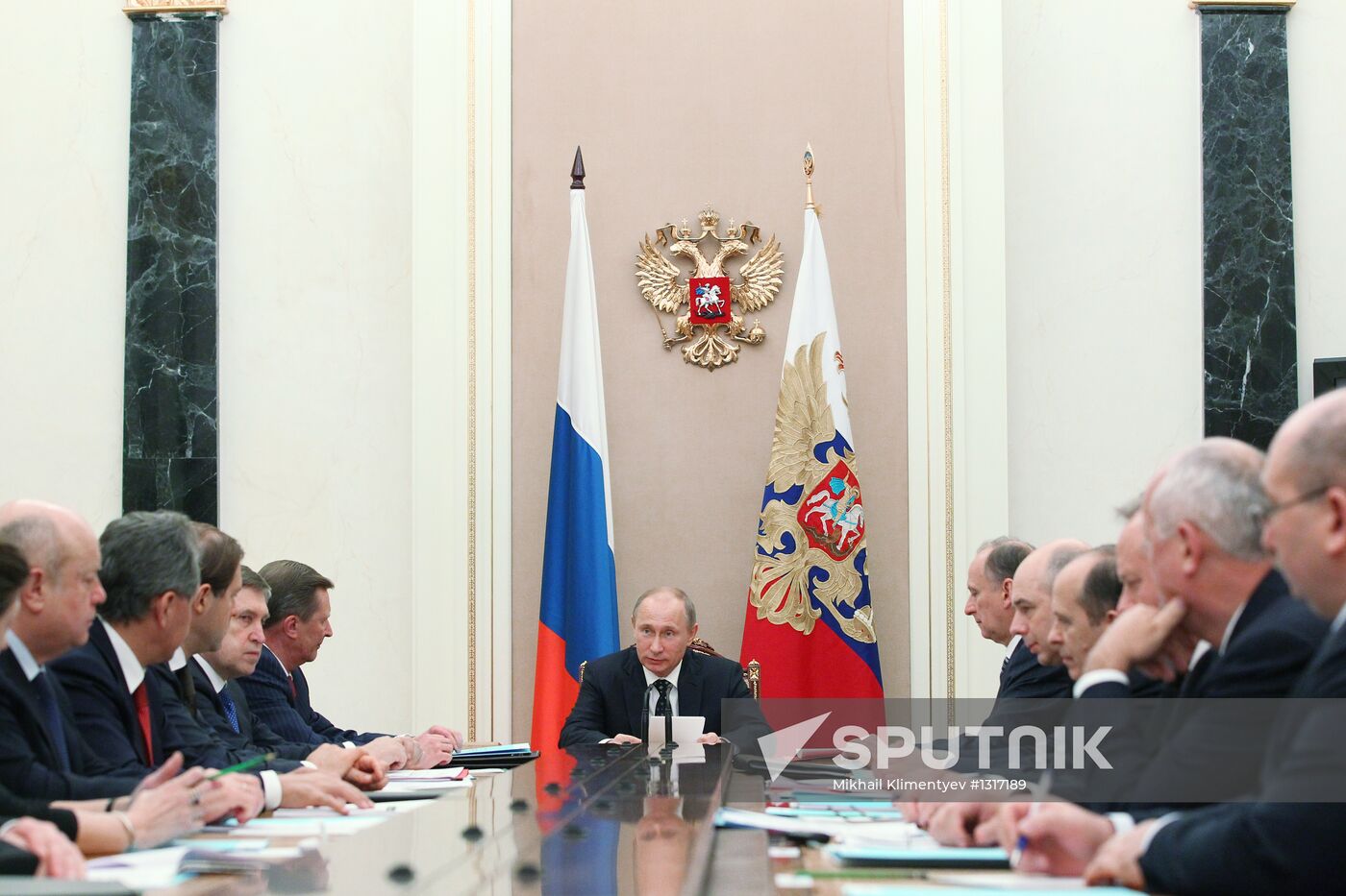 V.Putin holds meeting of MTC Commission
