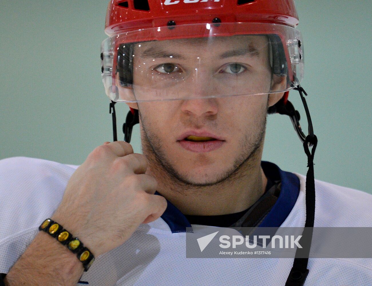 Hockey. Russian junior hockey team holds training session