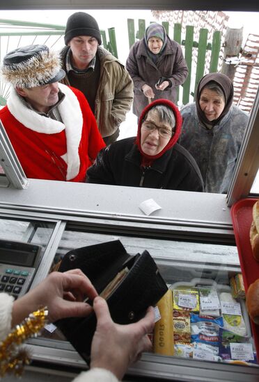 Shop on wheels with Ded Moroz