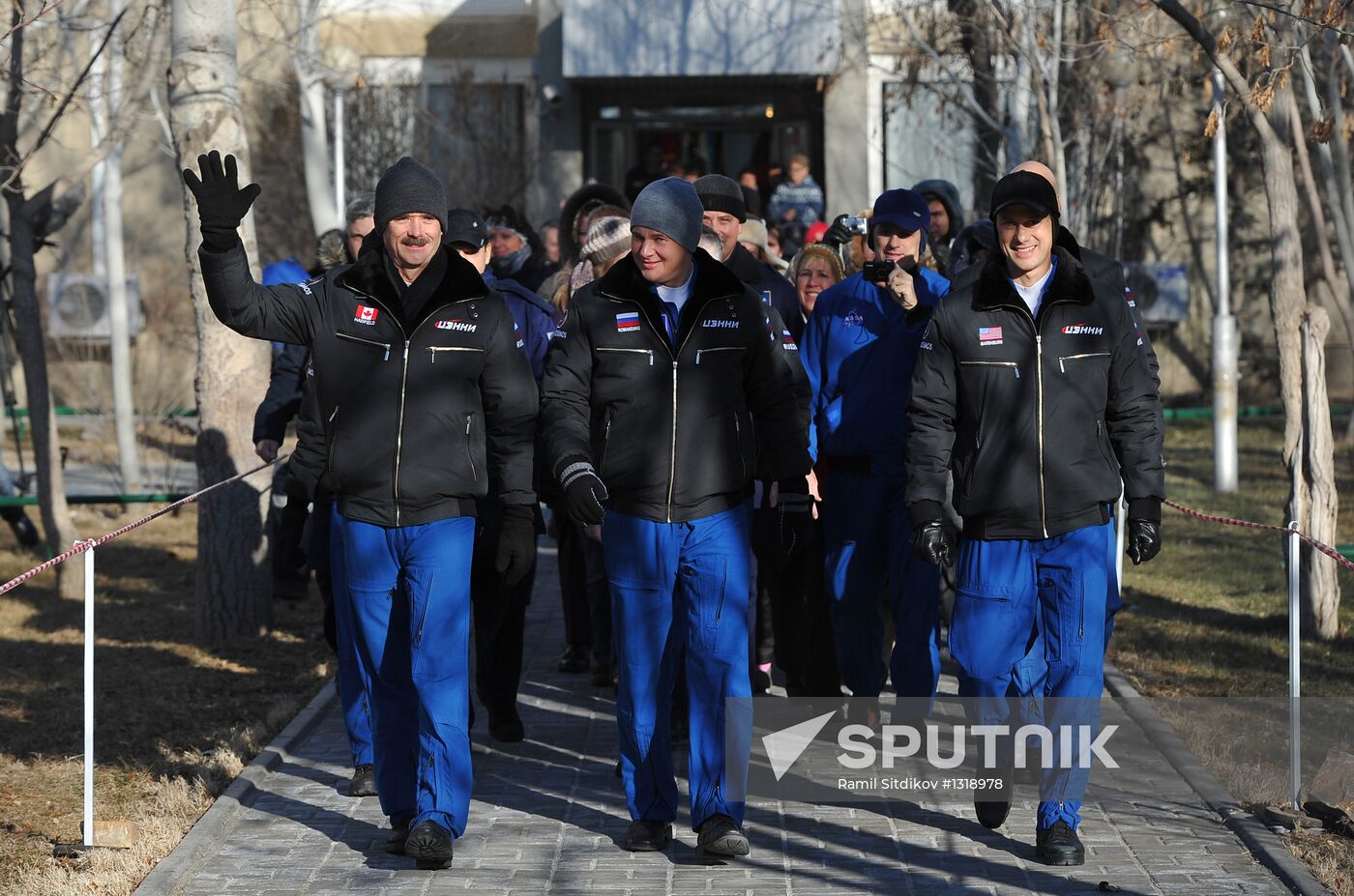 Soyuz TMA-07M manned spacecraft gets ready for launch
