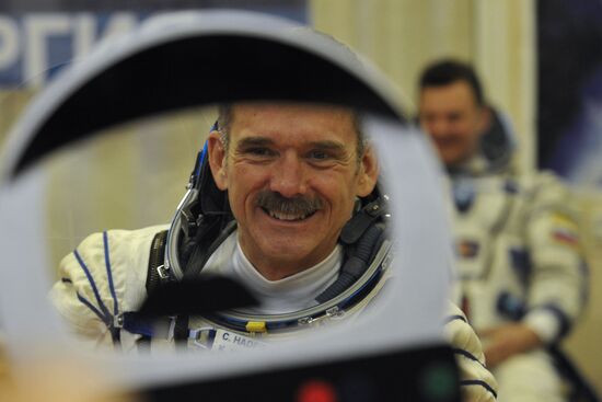 Getting ready to launch Soyuz TMA-07M manned spacecraft