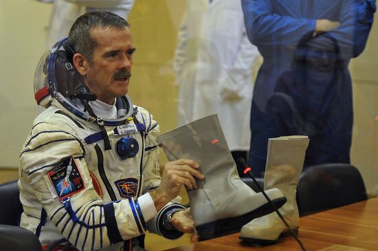 Getting ready to launch Soyuz TMA-07M manned spacecraft