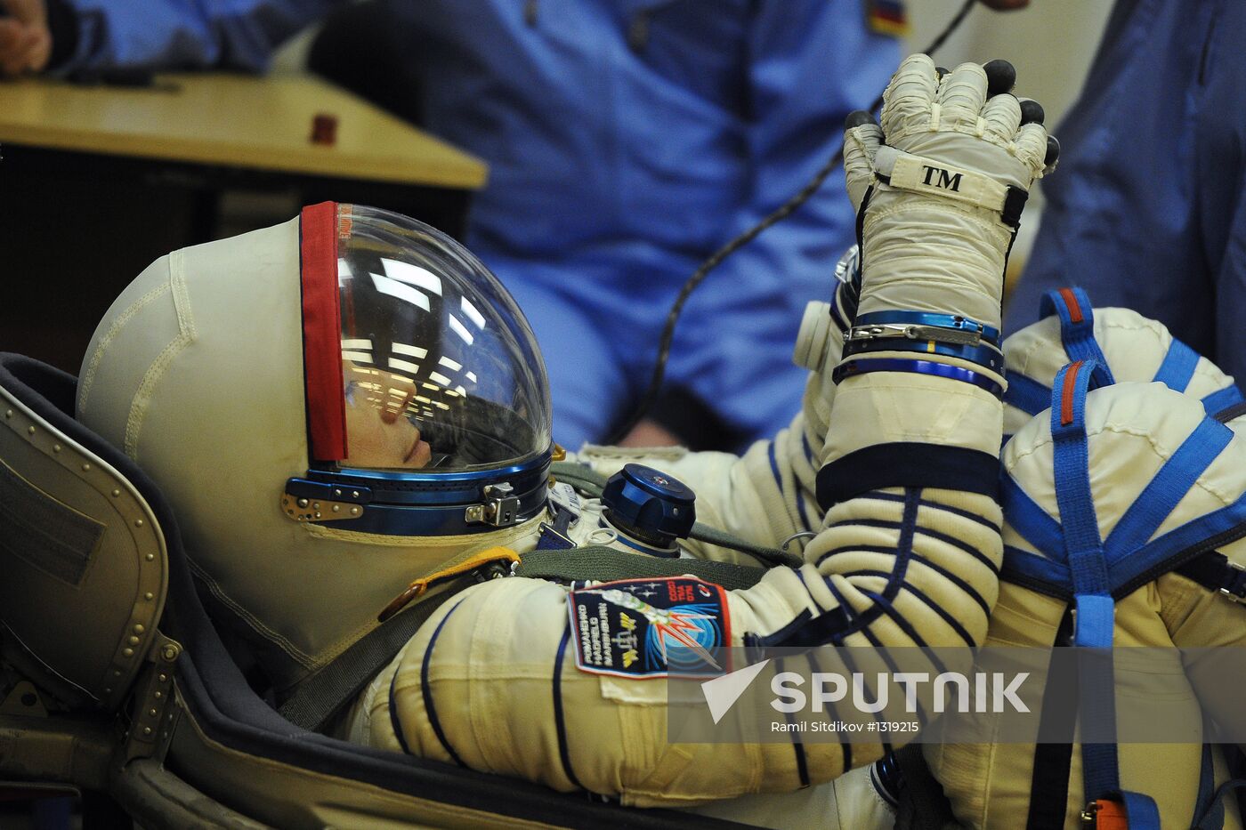 Getting ready to launch Soyuz TMA-07M manned spacecraft