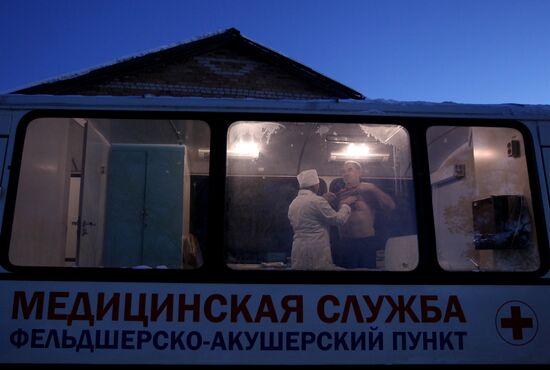 Mobile medical and obstetric unit