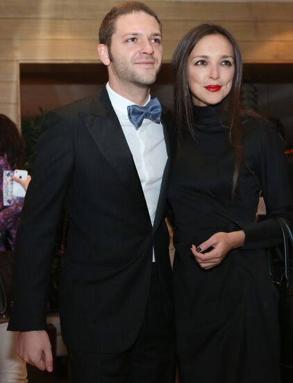 "Happy New Year, Mothers!" film premiere