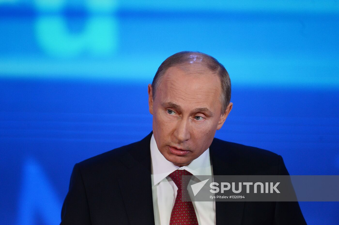 Vladimir Putin gives news conference