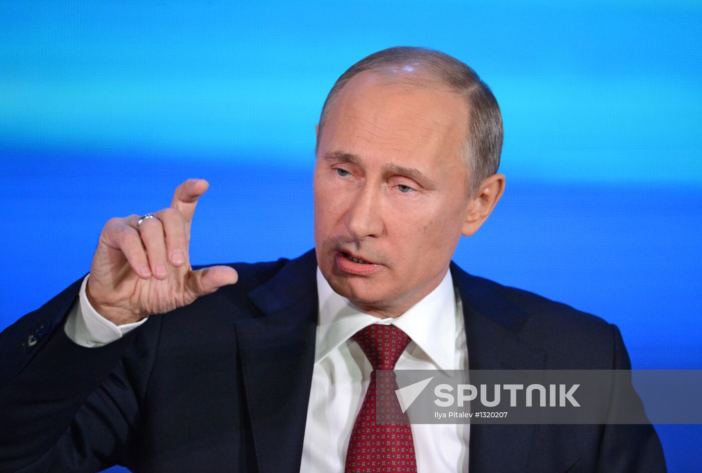 Vladimir Putin gives news conference