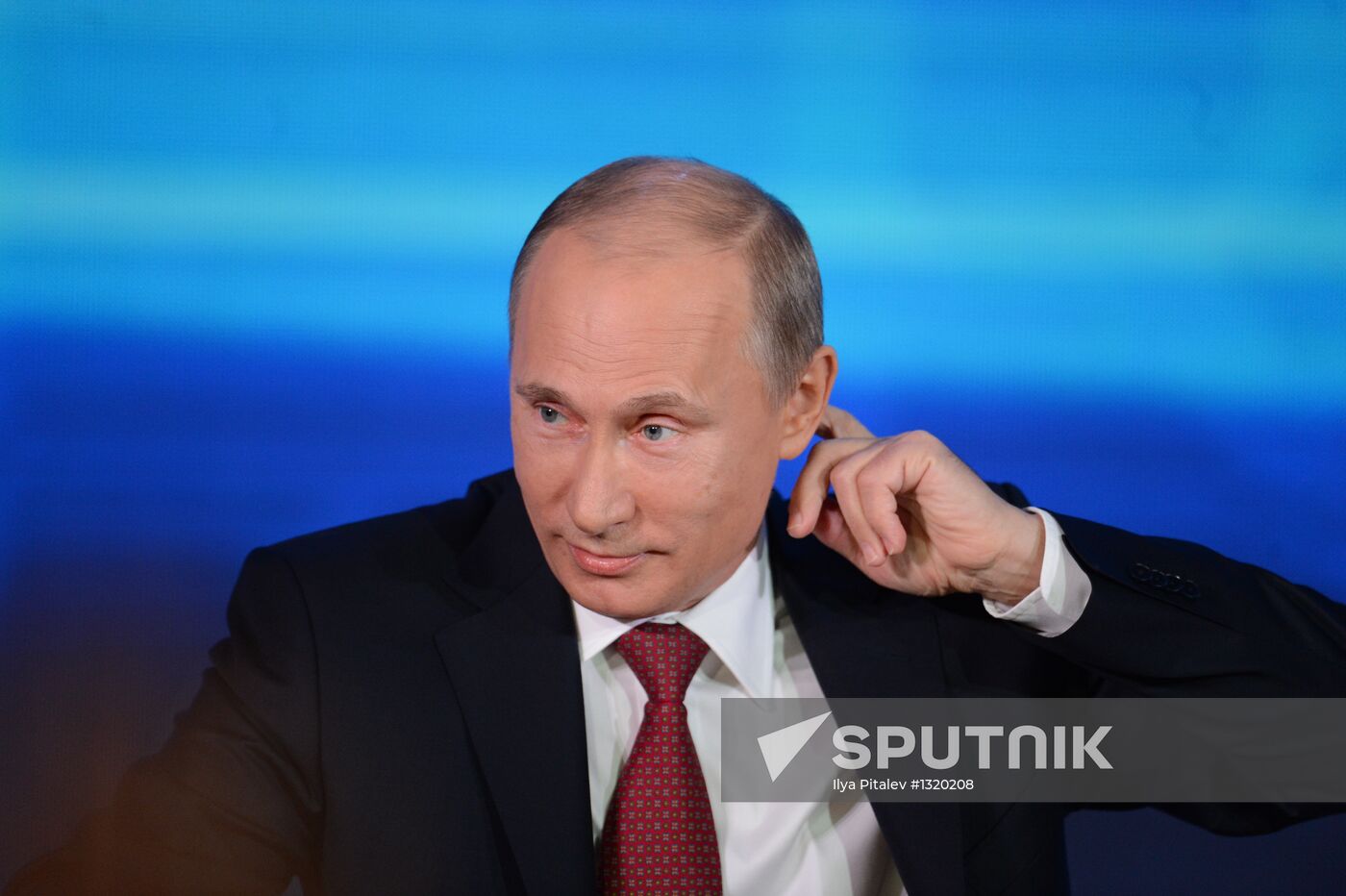 Russian President Vladimir Putin answers journalists' questions during his annual big news conference at the International Trade Center in Krasnaya Presnya, 20 December 2012. Location: Russia, Moscow. Author: Ilya Pitalev/Sputnik. Vladimir Putin gives news conference