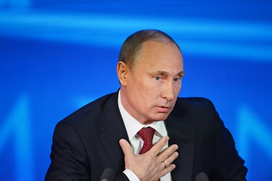 Vladimir Putin gives news conference