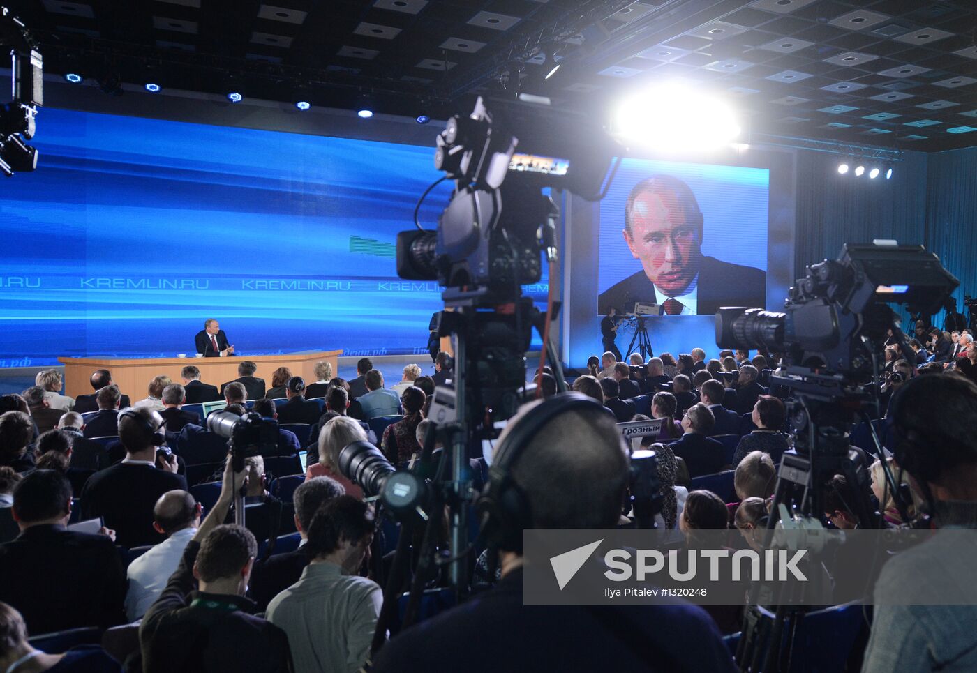 Vladimir Putin gives news conference