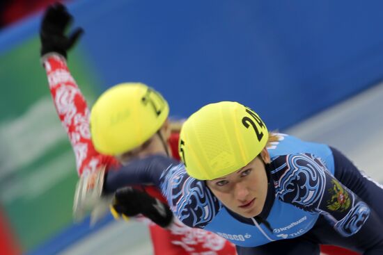 Russian short track speed skating championships. Day Two