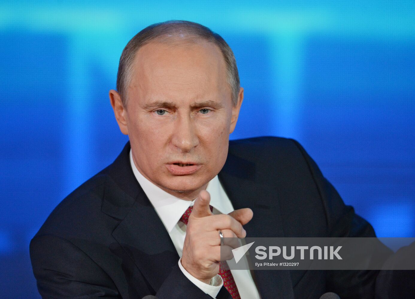 Vladimir Putin gives news conference