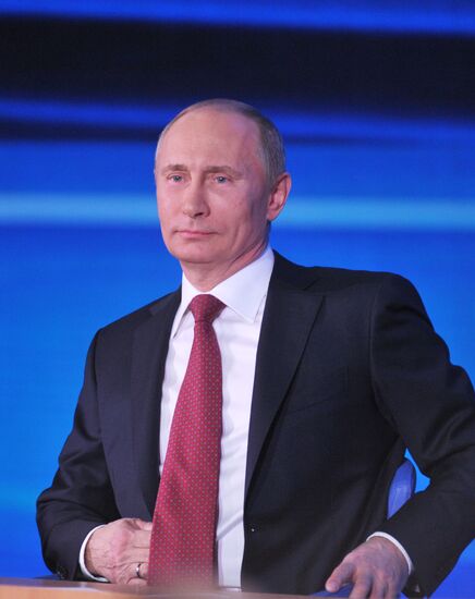 Vladimir Putin gives news conference