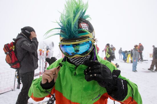 Skiing season begins on the slopes in Krasnaya Polyana