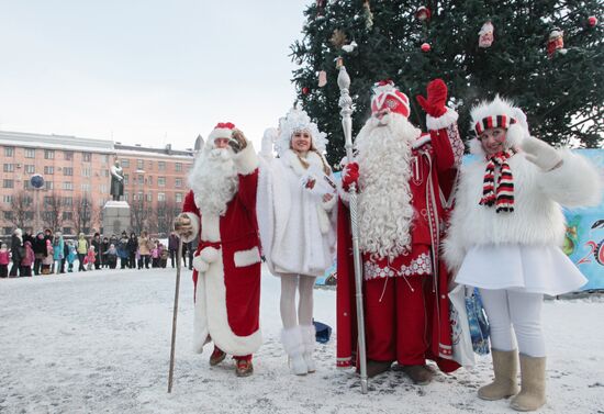 Meeting of Russian Father Frost and Finnish Joulupukki