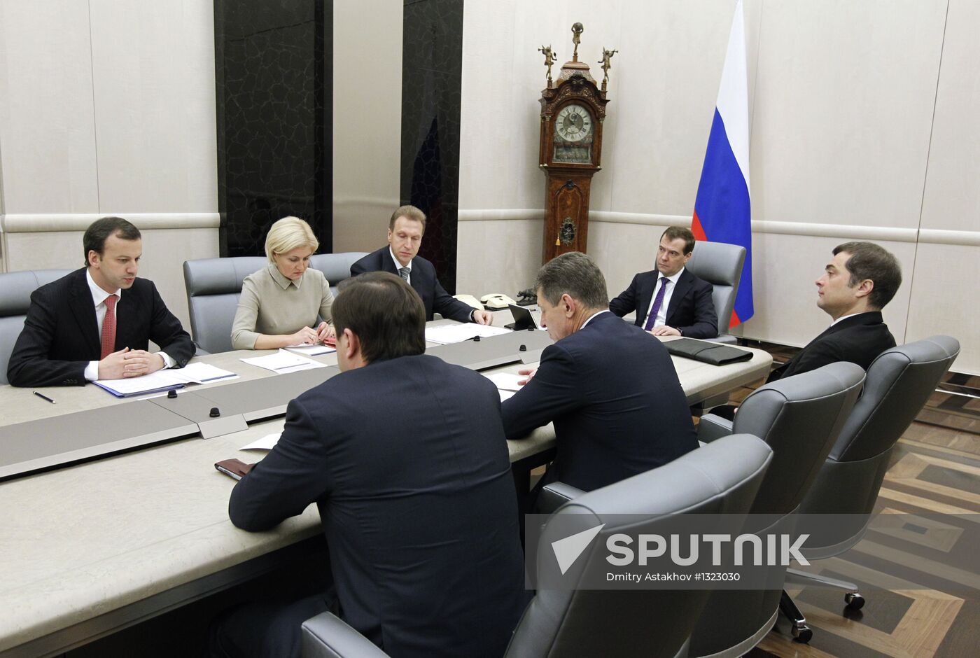 D.Medvedev meets with deputy prime ministers