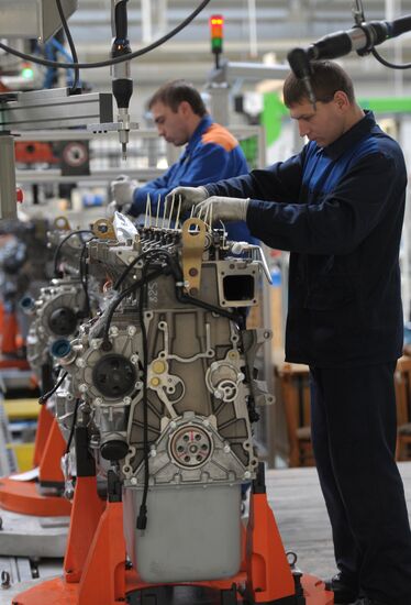 Work of the "Avtodiesel" motor plant in Yaroslavl