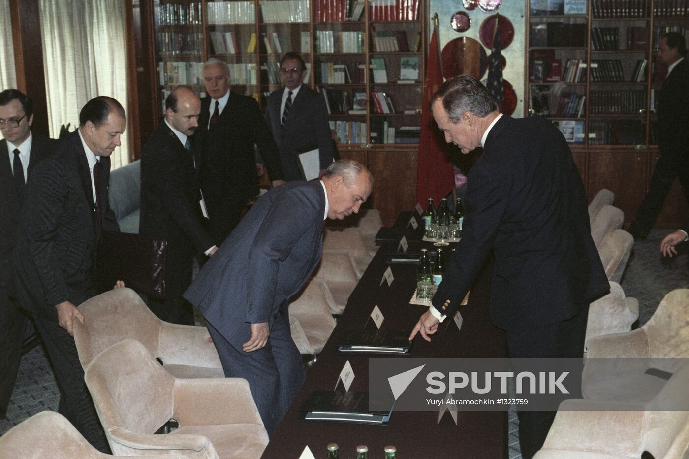 Mikhail Gorbachev and George Bush in Malta