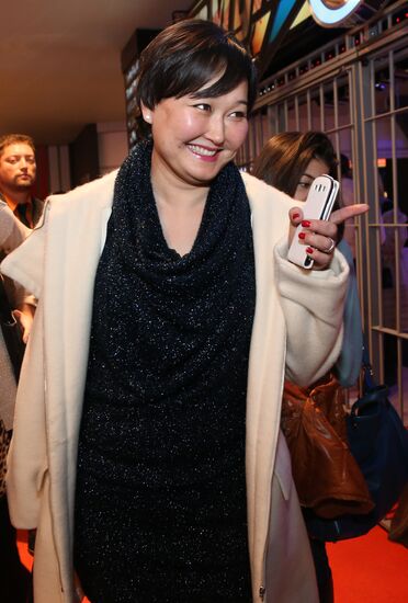 "Gentlemen, Good Luck!" premieres in Moscow