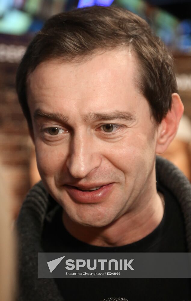 "Gentlemen, Good Luck!" premieres in Moscow
