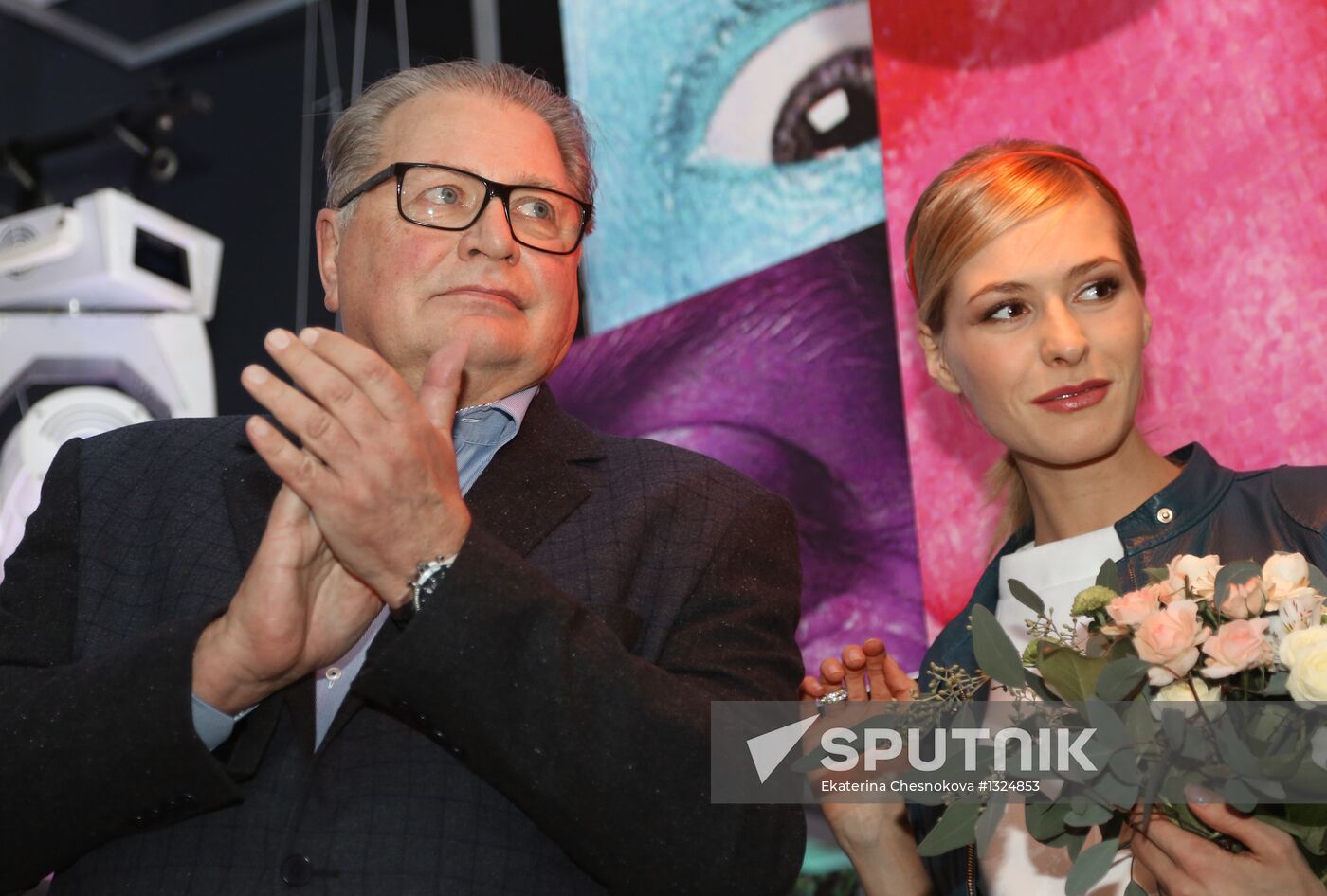 "Gentlemen, Good Luck!" premieres in Moscow