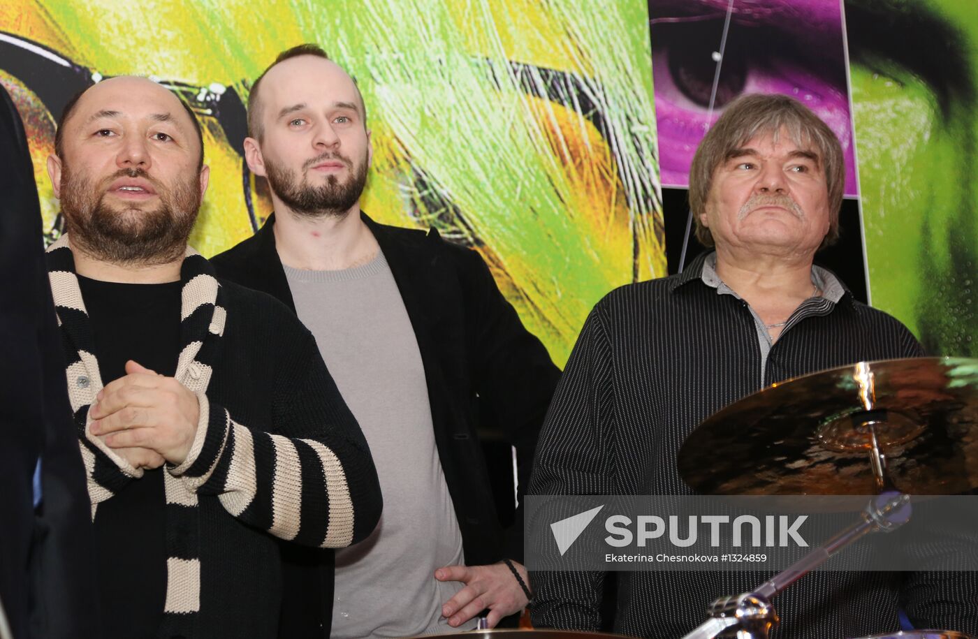 "Gentlemen, Good Luck!" premieres in Moscow