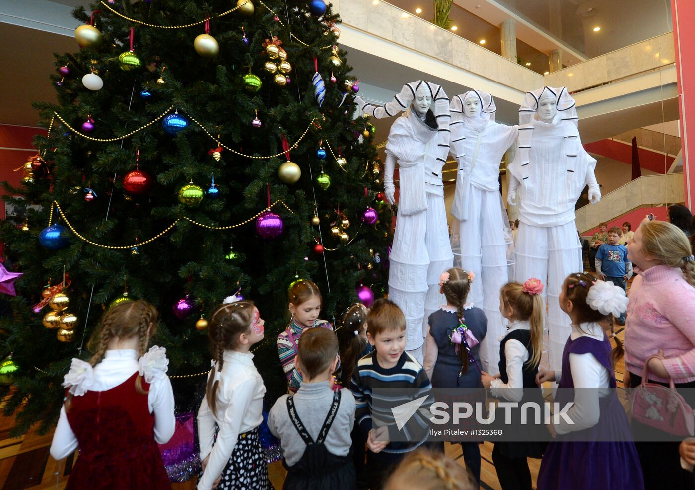New Year show for children at ZIL Cultural Center
