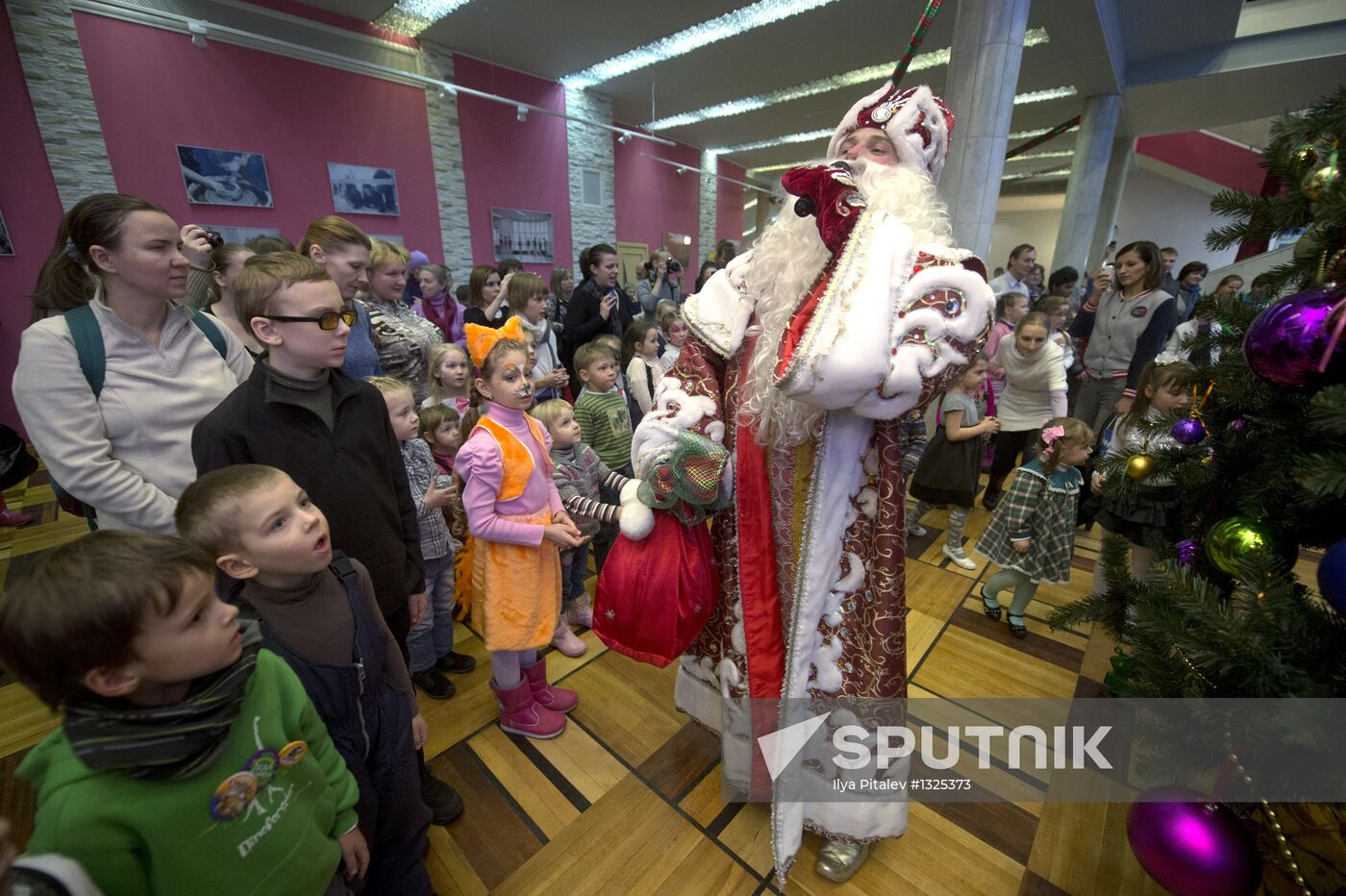 New Year show for children at ZIL Cultural Center