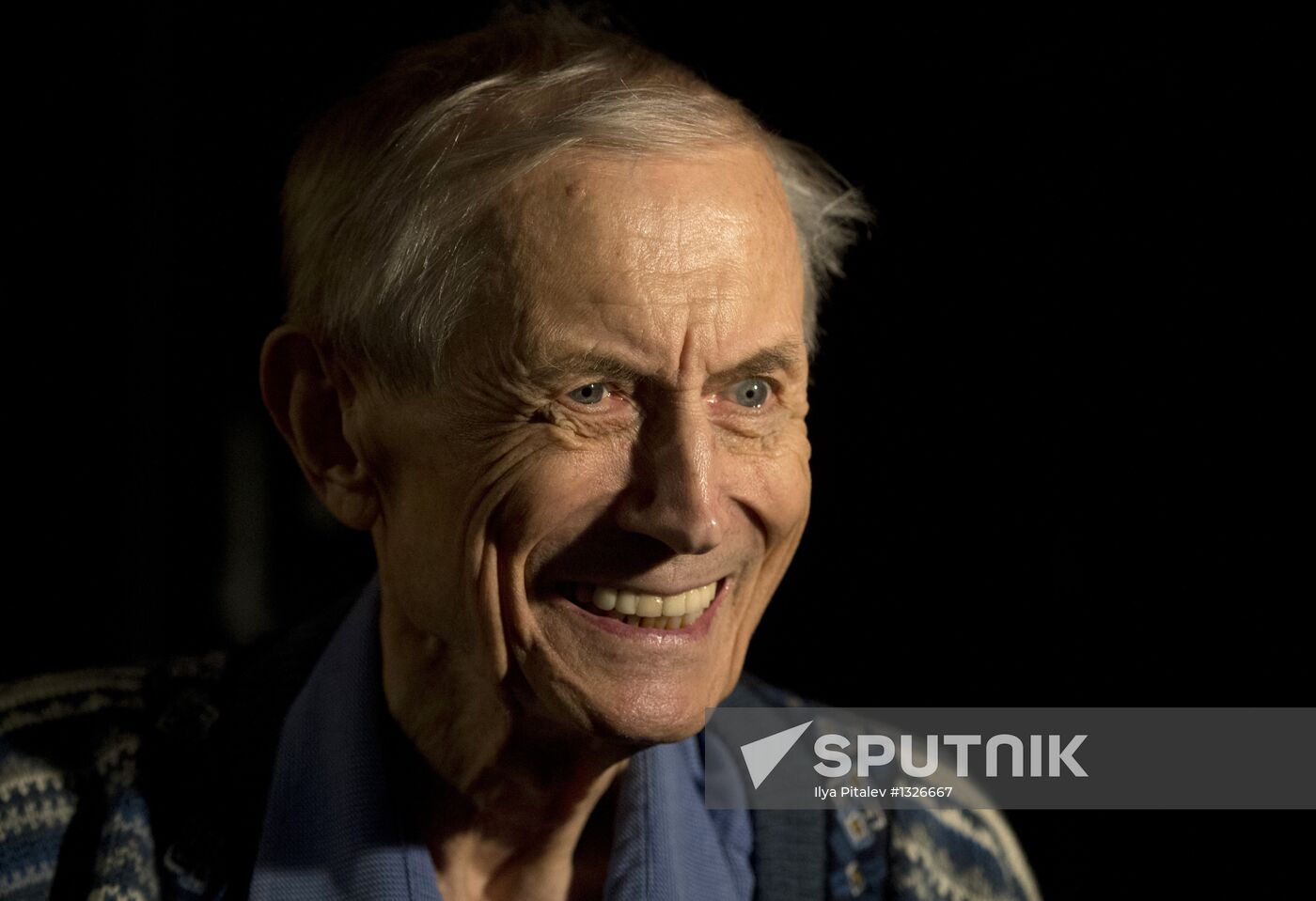 Poet Yevgeny Yevtushenko's poetic night