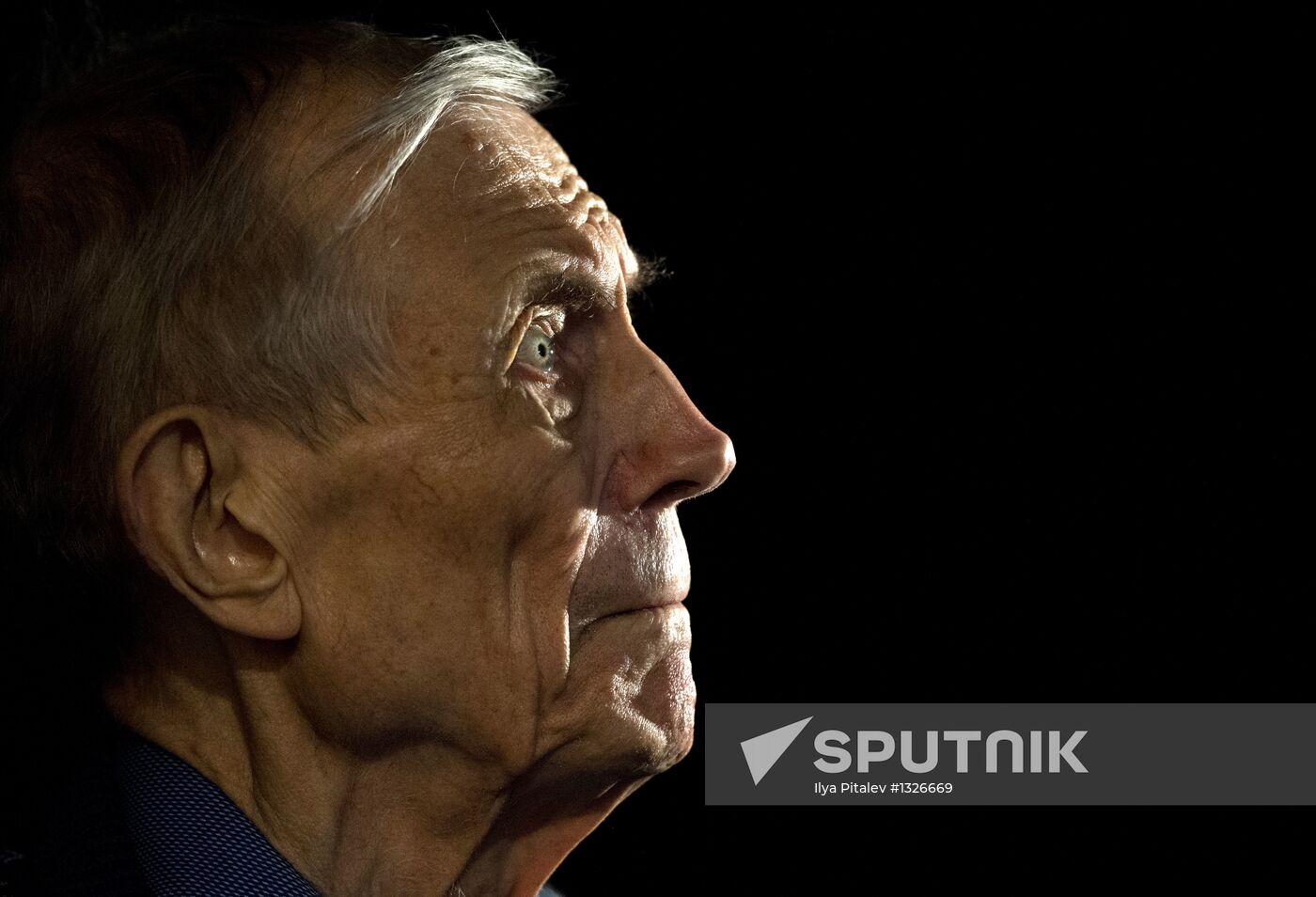 Poet Yevgeny Yevtushenko's poetic night