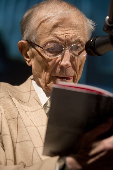 Poet Yevgeny Yevtushenko's poetic night