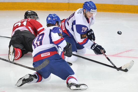 World Junior Ice Hockey Championships. Canada vs. Slovakia
