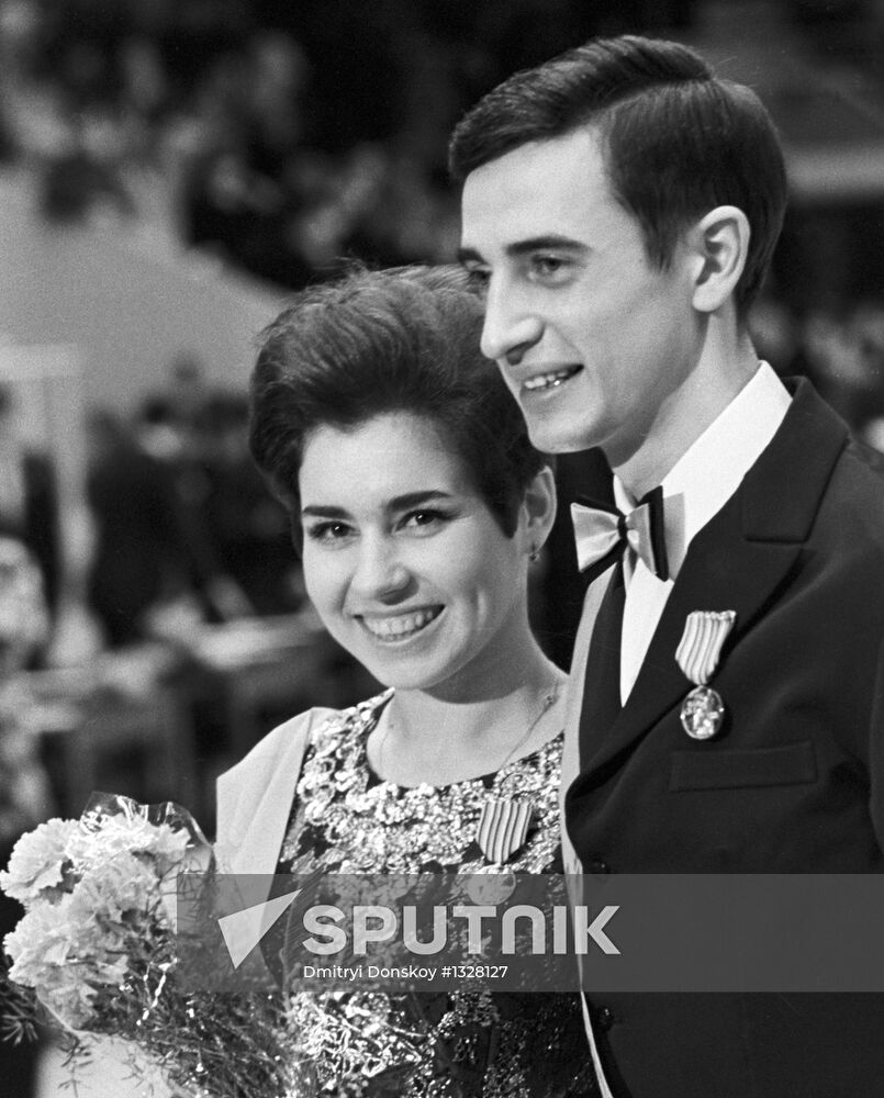 Figure skaters Lyudmila Pakhomova and Alexander Gorshkov
