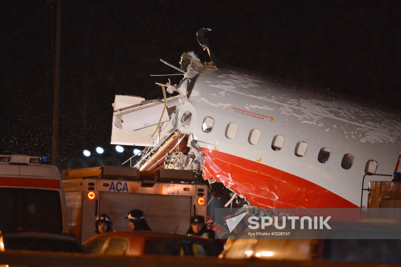 Tu-204 plane skids off runway and catches fire in Vnukovo