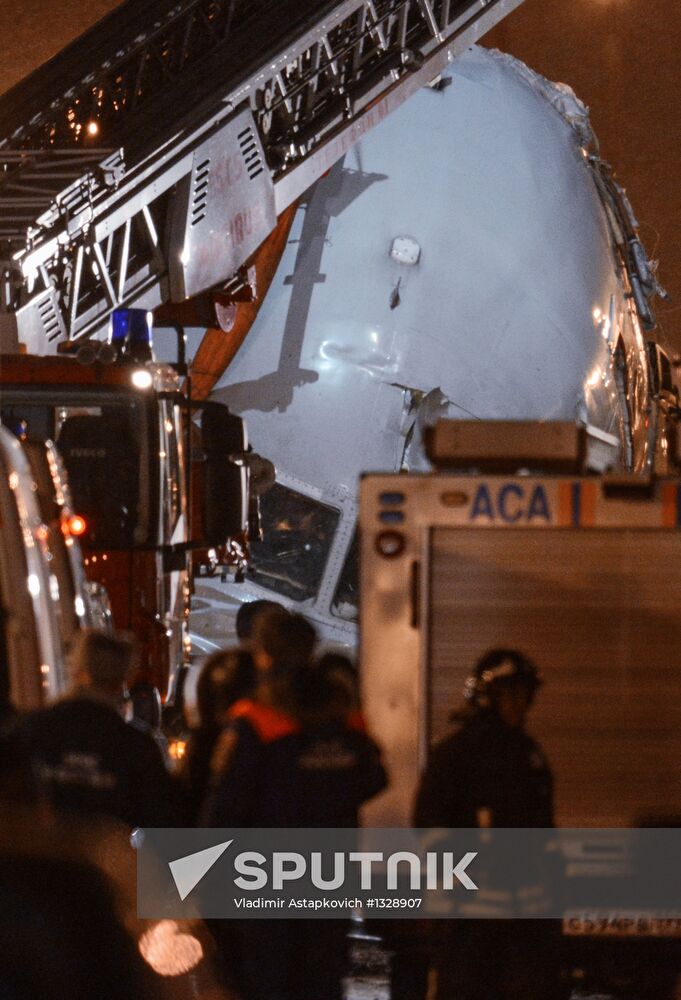Tu-204 plane skids off runway and catches fire in Vnukovo