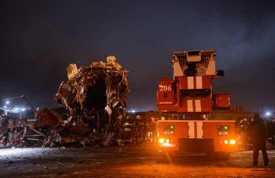 Tu-204 plane goes off landing strip at Vnukovo and catches fire