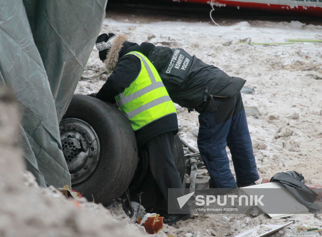 Aftermath of Tu-204 plane crash at Vnukovo airport