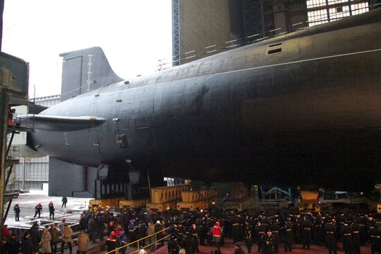 Launching "Vladimir Monomakh" submarine