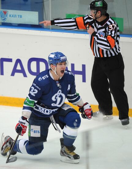 Ice hockey. KHL. Dynamo Moscow vs. CSKA