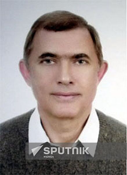 Photos of Tu-204 plane crash victims