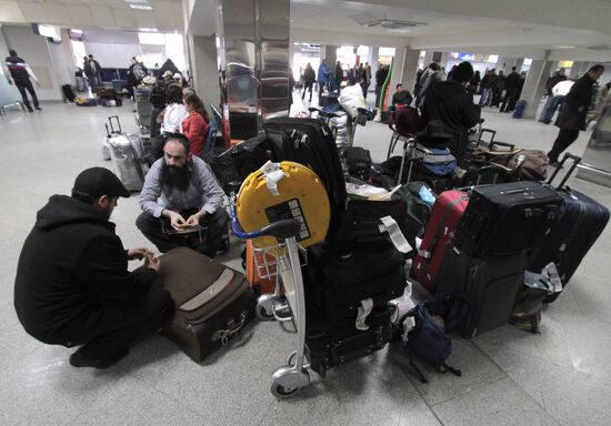 Flights of Aerosvit airline delayed in Ukraine
