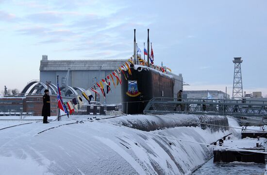 Flag-hoisting at Yury Dolgoruky nuclear-powered submarine
